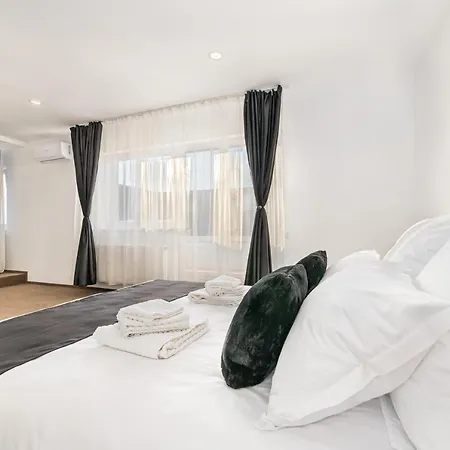 Bada Bing 4* Brassó