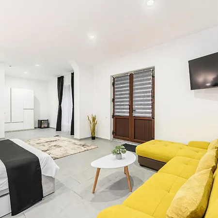 Bada Bing 4* Brassó