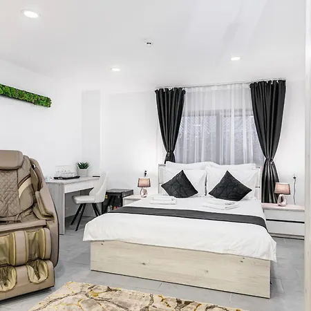 Bada Bing 4* Brassó