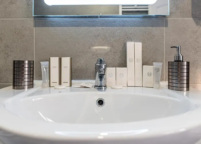 Bada Bing ゲストハウス ブラショフ