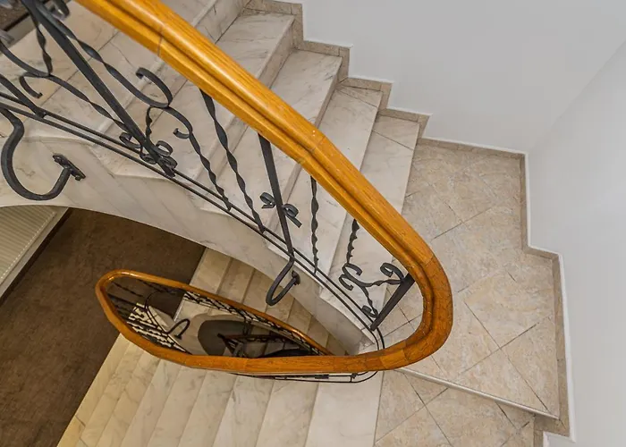 招待所 Bada Bing 4*